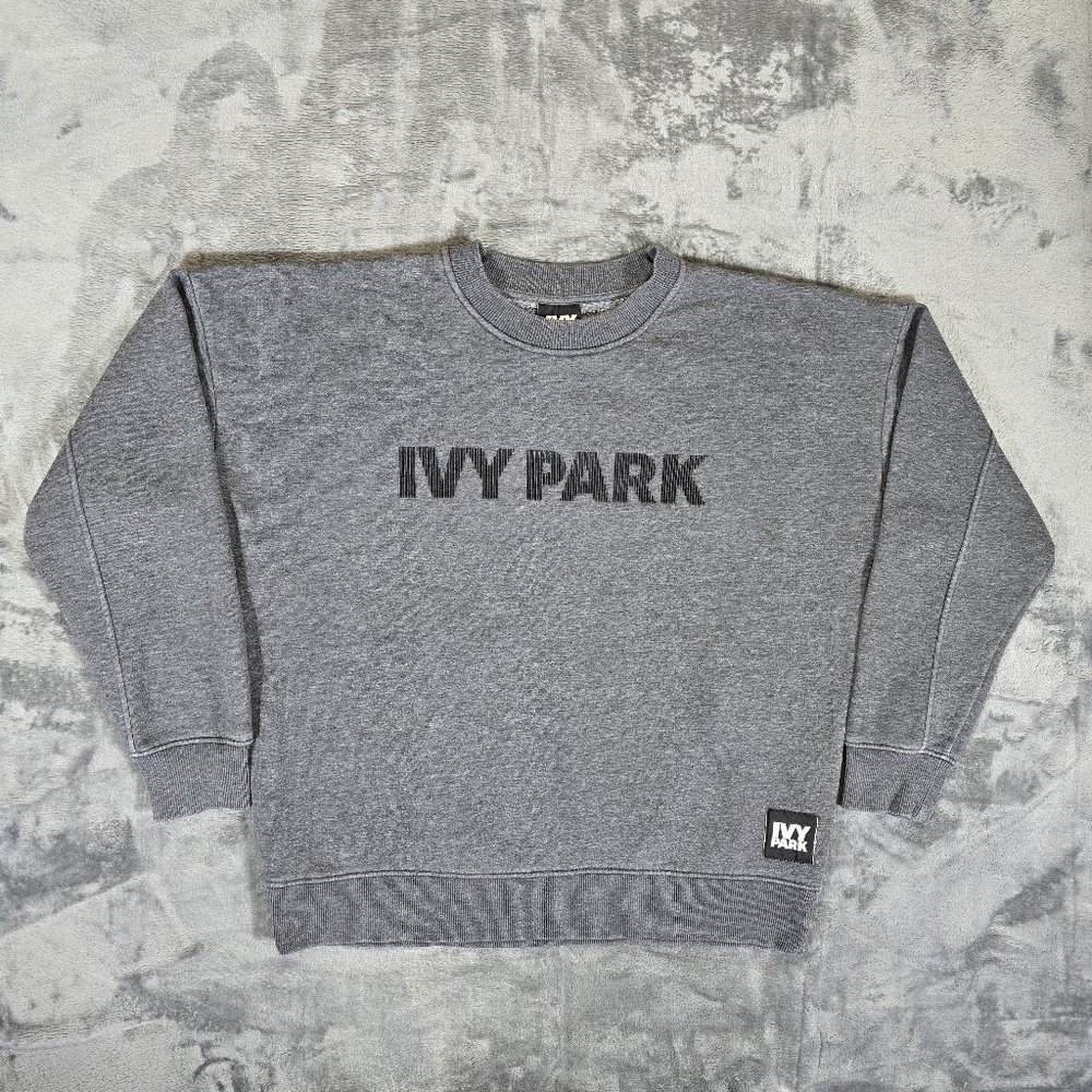 Ivy Park Adidas Woman's Crewneck Sweatshirt Pullover Sweater Size Large Gray